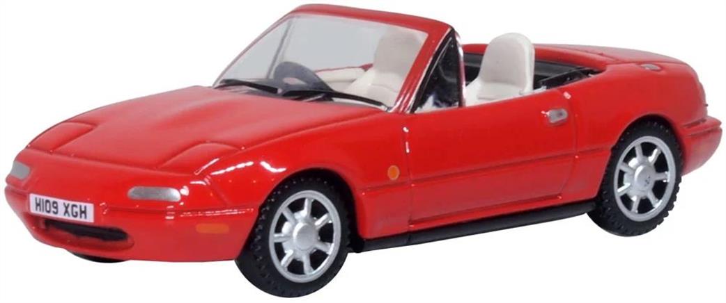 Oxford Diecast 1/76 76MAZ001 Mazda MX5 Mk1 Open Classic Red