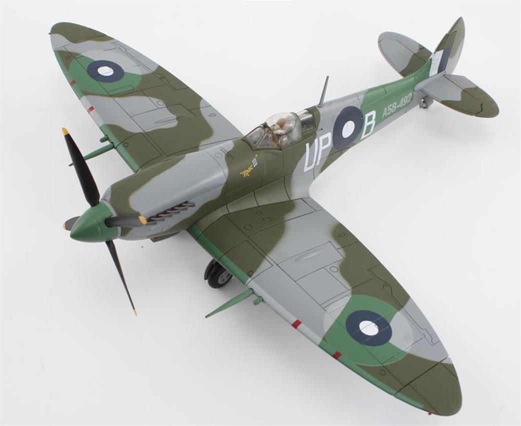 Hobby Master 1/48 HA8327 Spitfire MK.VIII Mac III UP-B/A58-492 RAAF