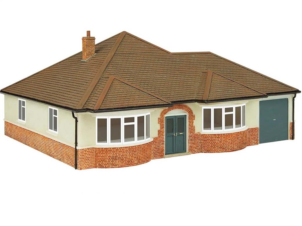 Hornby TT:120 TT9012 1930s Style Bungalow Avalon Ready Painted Resin ...