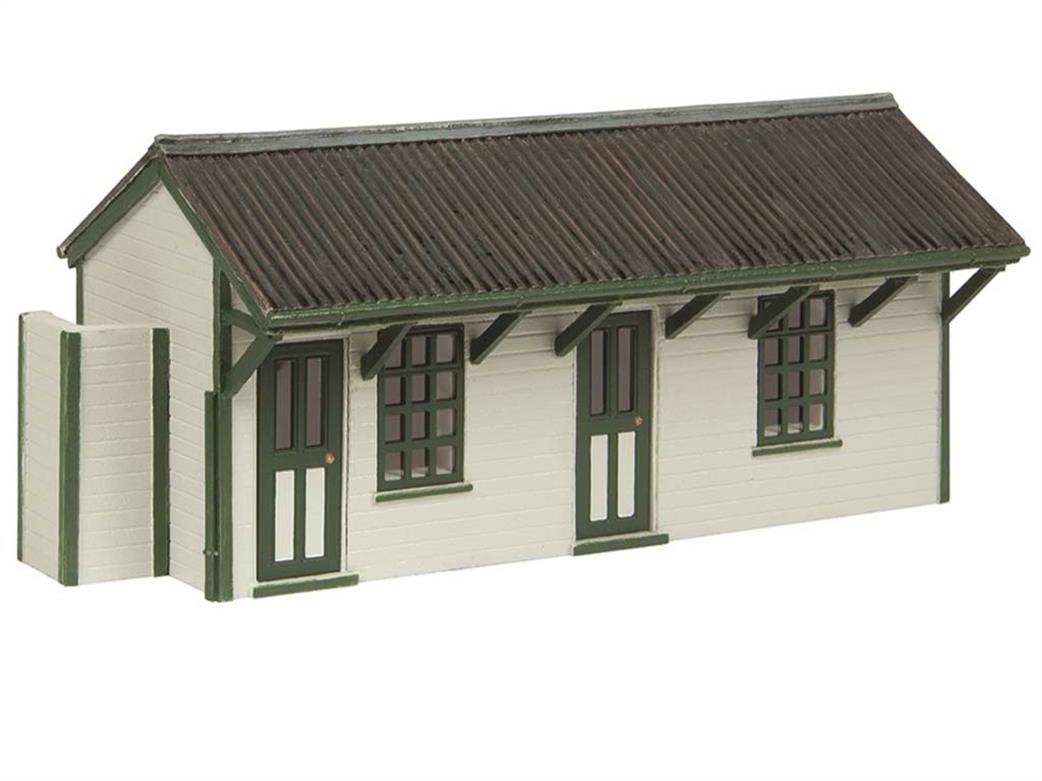 Bachmann OO 44-0192G Light Railway Wooden Station Building White with Green Doors