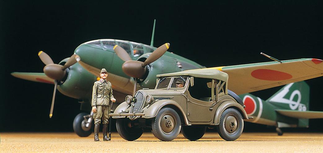 Tamiya 1/48 25217 Mitsubishi Ki-46 III Type 100 & 4x4 Light Vehicle Kurogane