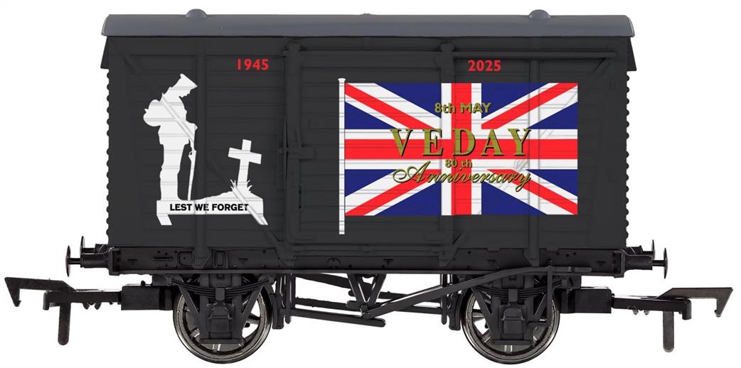 Dapol OO 4F-011-148 Ventilated Van VE Day 80th Anniversary Army