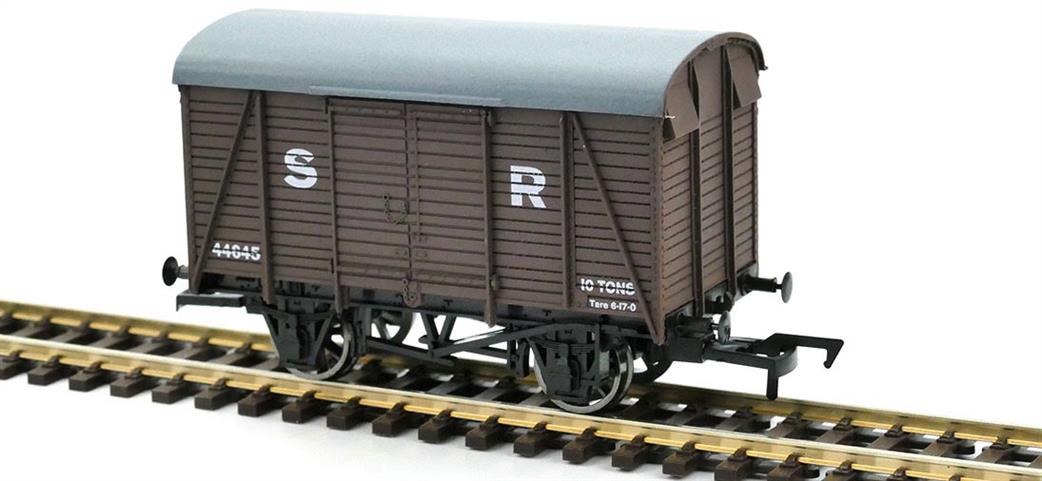 Dapol OO 4F-021-039 SR Ventilated Box Van Southern Railway Goods Brown 44645