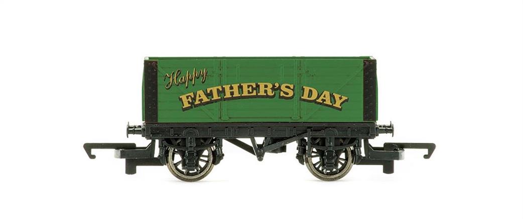 Hornby OO R60284 2025 Fathers Day Wagon