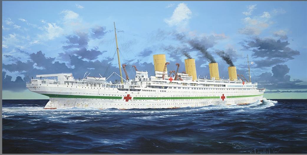 Trumpeter 1/200 03721 HMHS Britannic British Hospital Ship Kit
