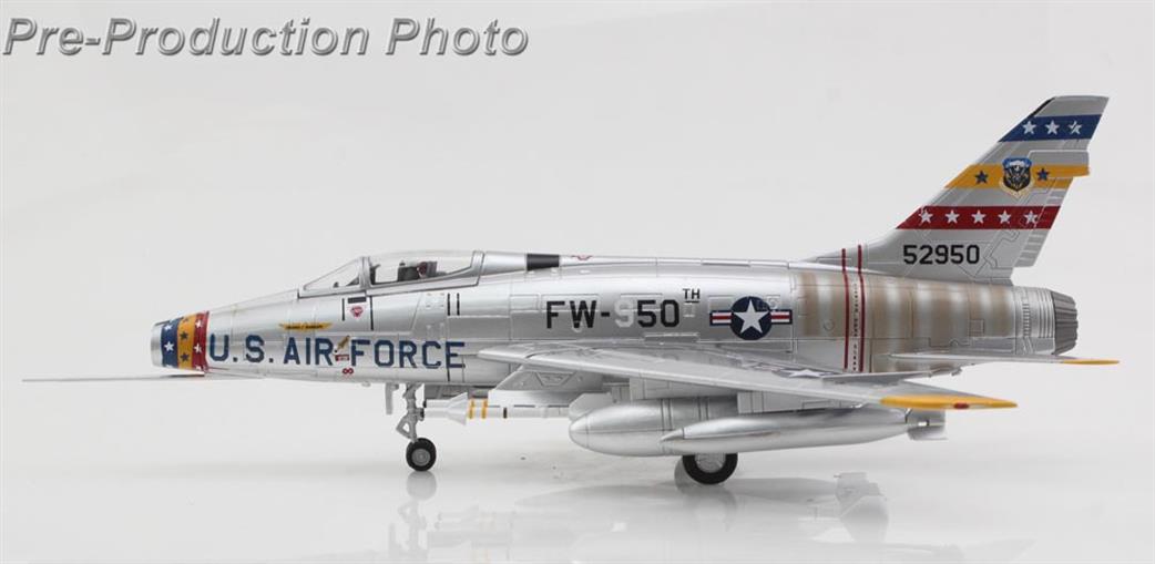 Hobby Master 1/72 HA2128 F-100 Super Sabre USAF 81st TFS, 50th TFW, France 1958