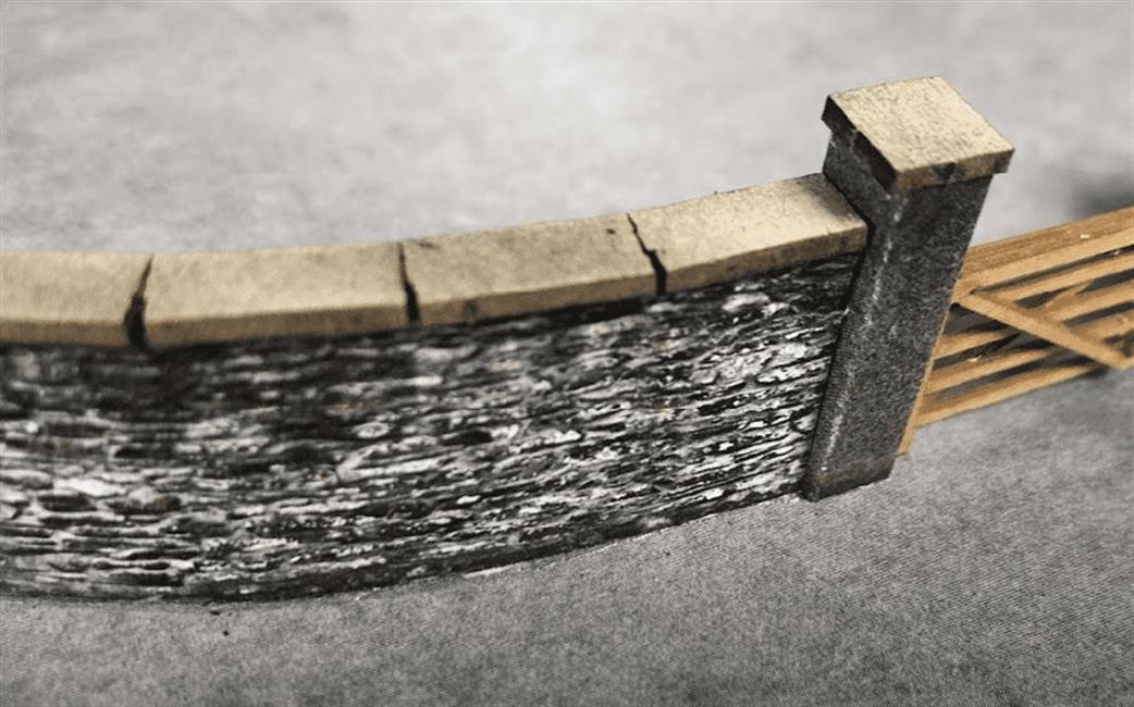 Scale Model Scenery 00 KX072G 5ft Flexible Wall Old Stone