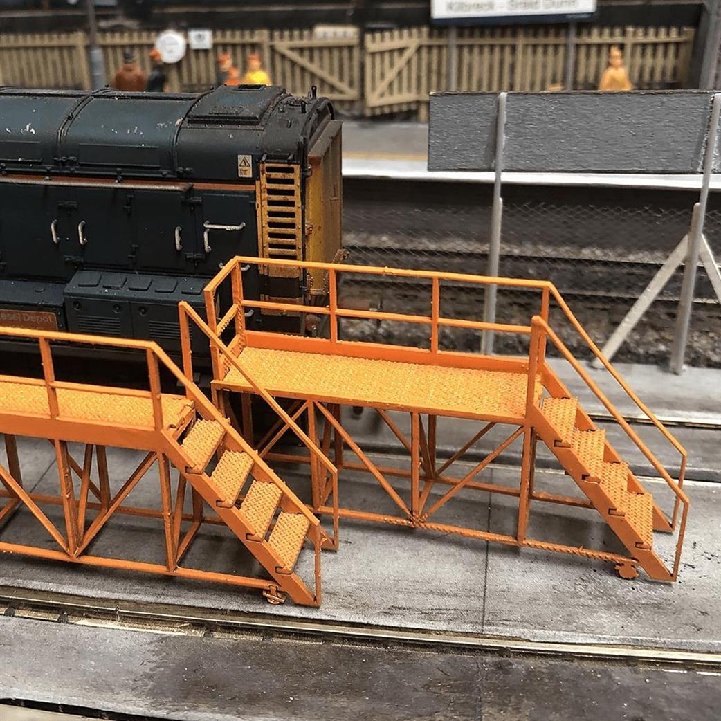 Scale Model Scenery 00 LX446 Locomotive Access Platforms