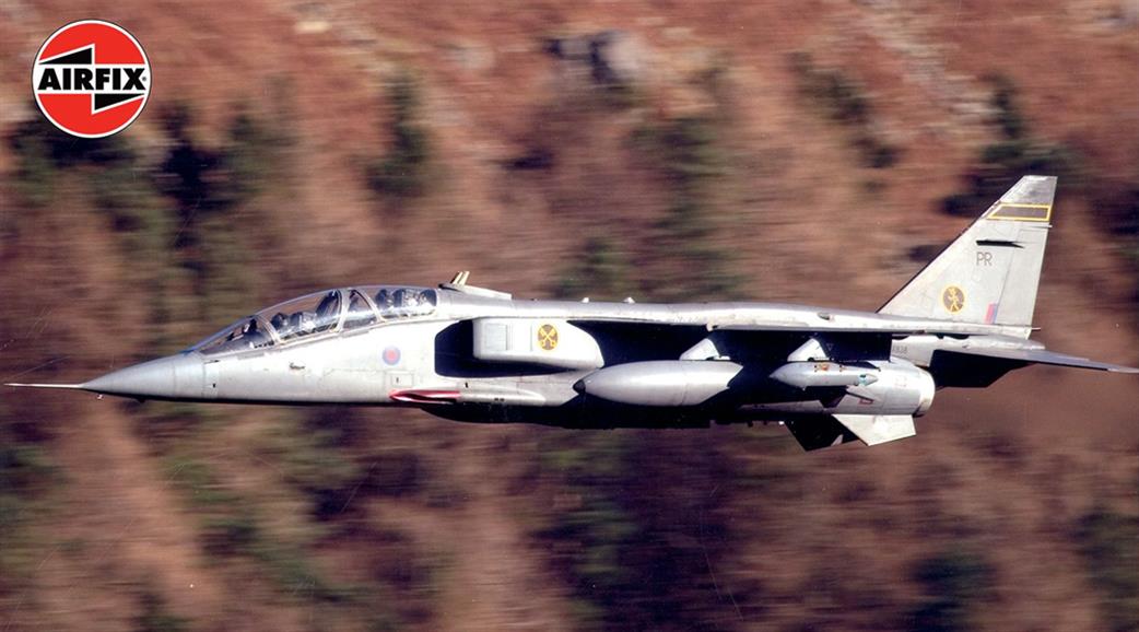 Airfix 1/48 A11011 Sepecat Jaguar T.2 & T.4 Kit
