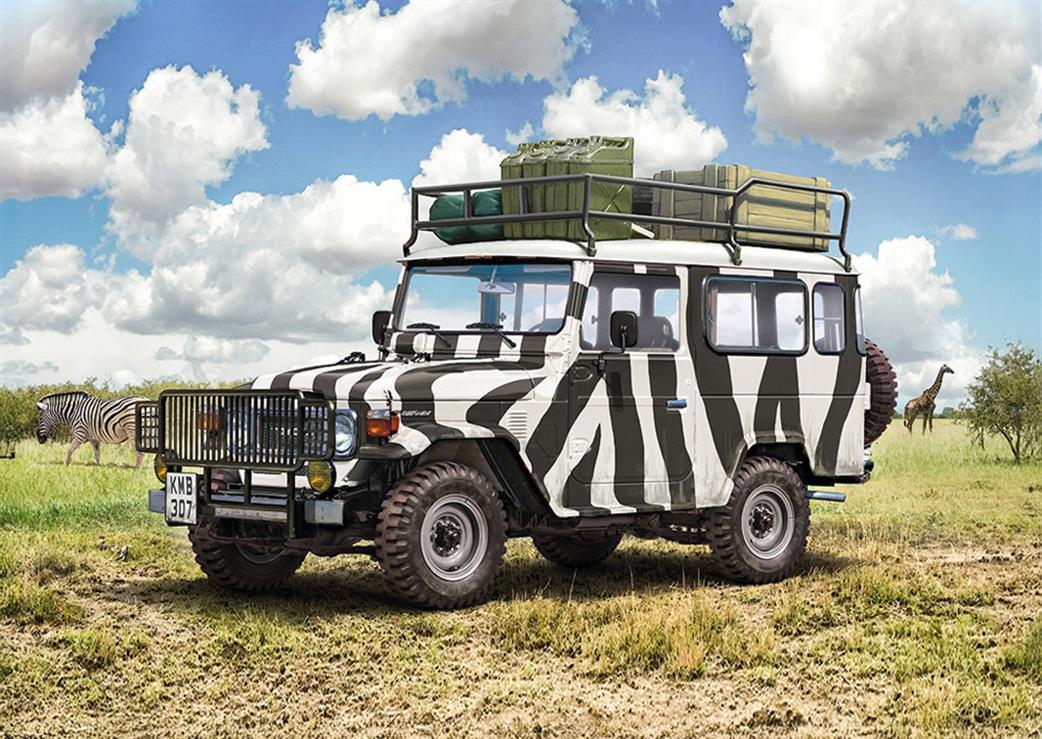 Italeri 1/24 3681 Toyota Land Cruiser Safari Car Kit