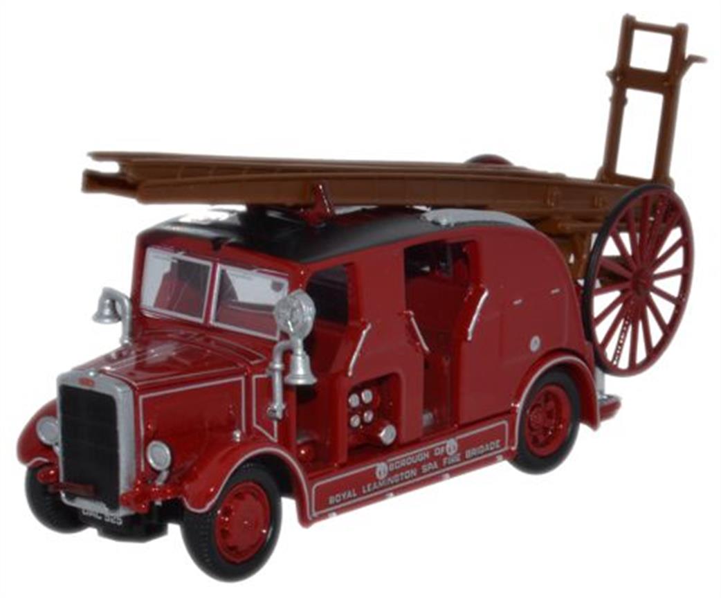 Oxford Diecast 1/76 76LC003 Leyland Cub FK7 Leamington Fire Brigade Fire Engine Diecast Model