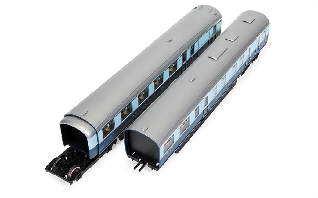 Hornby OO R40477 LNER West Riding Limited Brake Third & Kitchen Third Articulated Coach pack