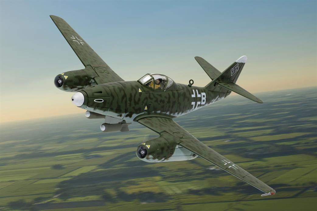Corgi 1/72 AA35712 Messerschmitt Me 262A-2a, ‘Blitz Bomber’, 1944