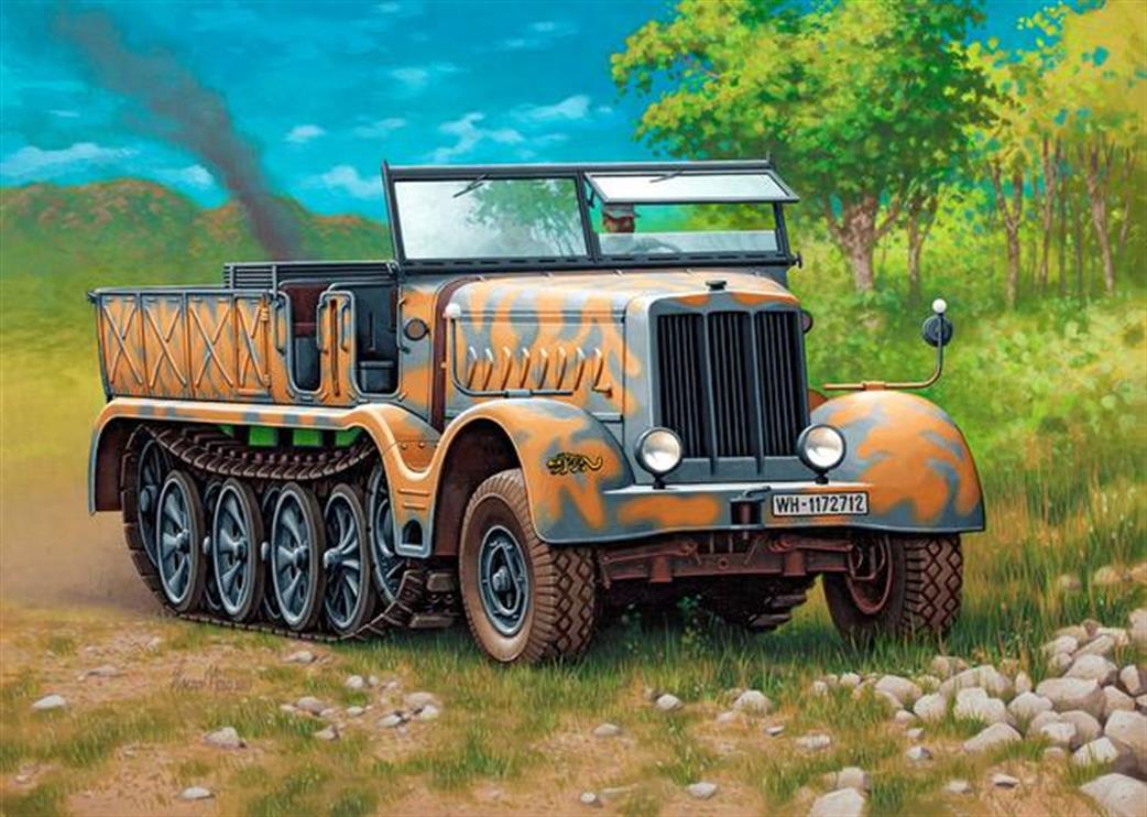 Revell 1/72 03141 SdKfz 9 Halftrack FAMO 18t Plastic Model Kit