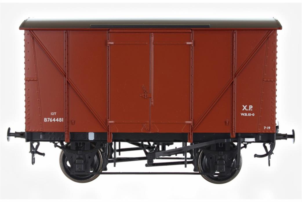 Dapol O Gauge 7F-056-018 BR B764481 Diagram 1/213 12-ton Plywood Sided Ventilated Box Van Bauxite RTR