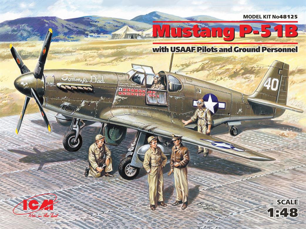 ICM 1/48 48125 P-51B Mustang With USAAF Pilots and Ground Personnel