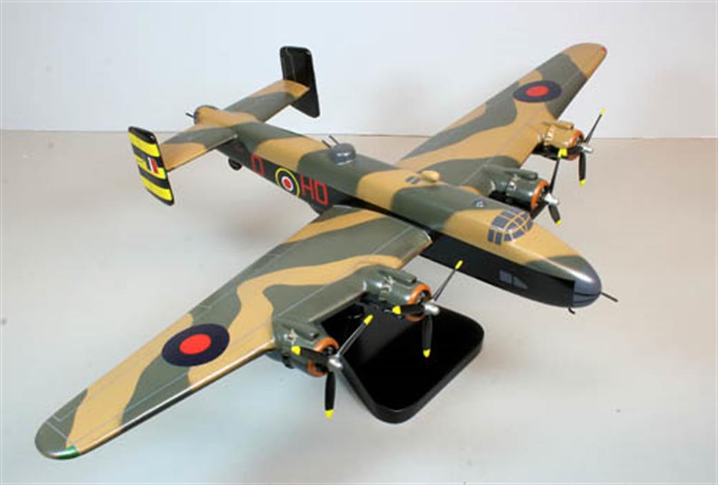 Bravo Delta 1/72 070 Handley Page Halifax Wooden Aircraft Model