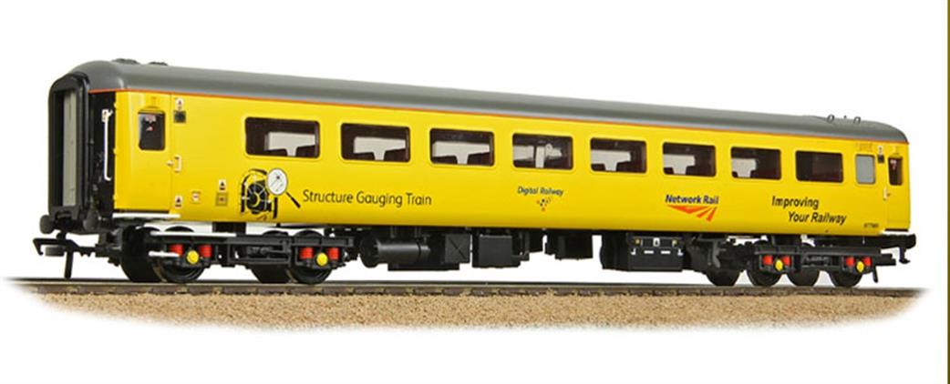 Bachmann OO 39-682 BR MK2F Ex TSOI Structure Gauging Train Coach Network Rail