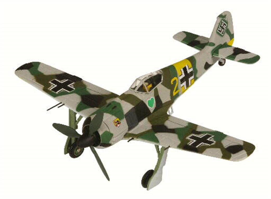 Corgi 1/72 AA34306 Preowned FW190A-4 Yellow 2 Oberfeldwebel Heinrich Sterr 6/JG54 March 1943