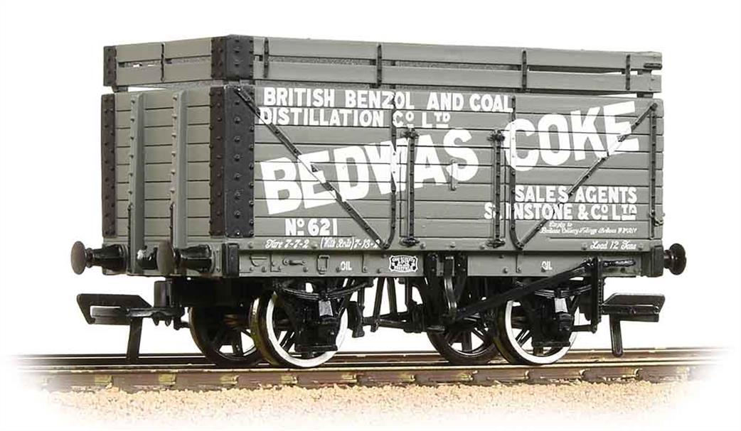 Bachmann OO 37-205A Bedwas Coke 8 Plank Open Wagon With Coke Rails