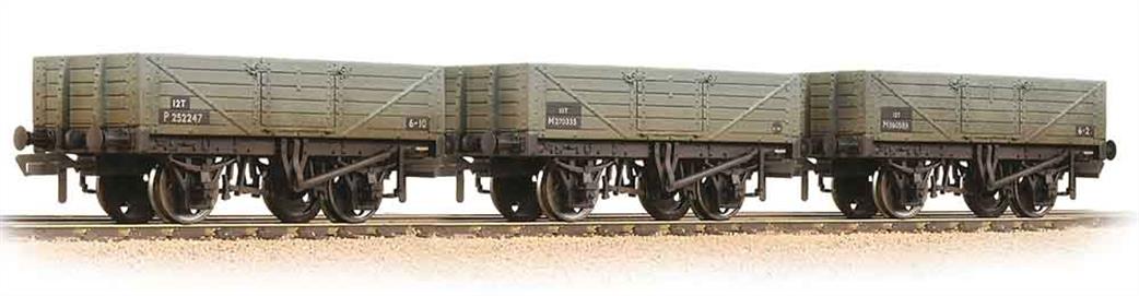 Graham Farish N 377-069 BR 5 Plank Open Wagon Triple Pack Grey Weathered