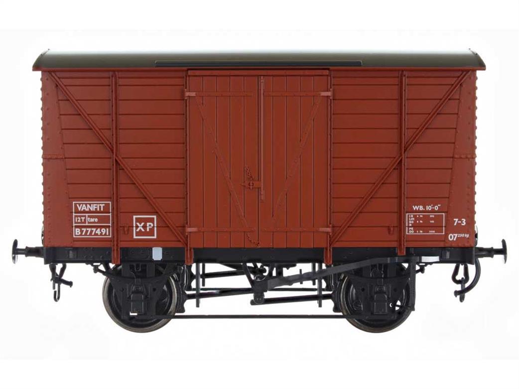 Dapol O Gauge 7F-056-021 BR B777491 Diagram 1/208 12-Ton Plank Sided Ventilated Box Van RTR