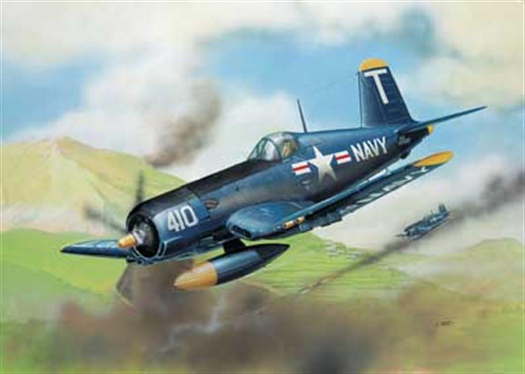 Revell 1/72 04143 F4U-5 Corsair US Navy Fighter Kit