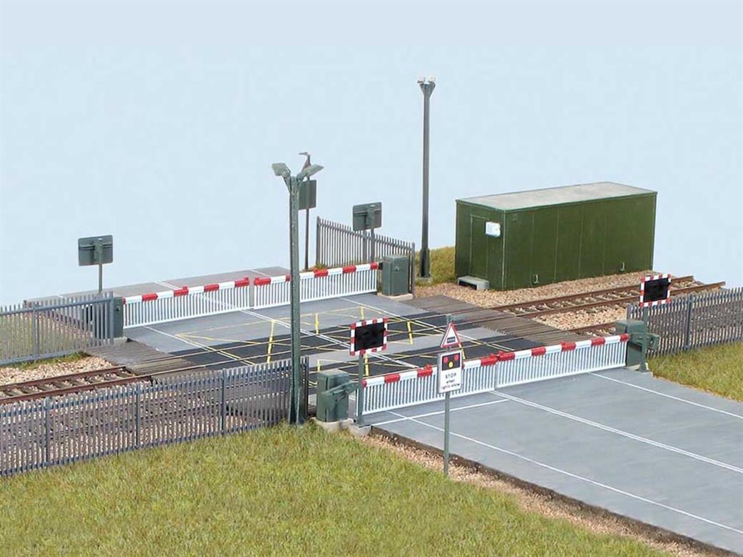 Wills Kits OO SSM318 Modern Gated Level Crossing Kit