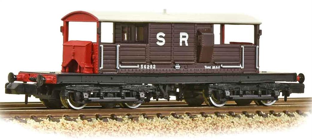 Graham Farish N 377-875A SR 25 Ton Queen Mary Bogie Brake Van SR Brown Small Lettering