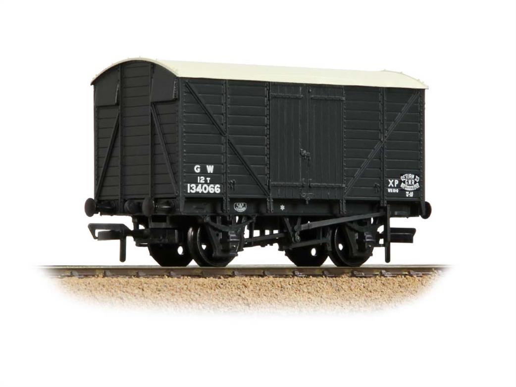 Bachmann OO 37-730D GWR 12-ton Ventilated Box Van GWR Goods Grey