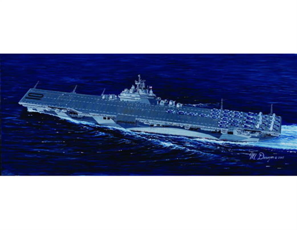 Trumpeter 1/700 05729 USS Yorktown CV-10