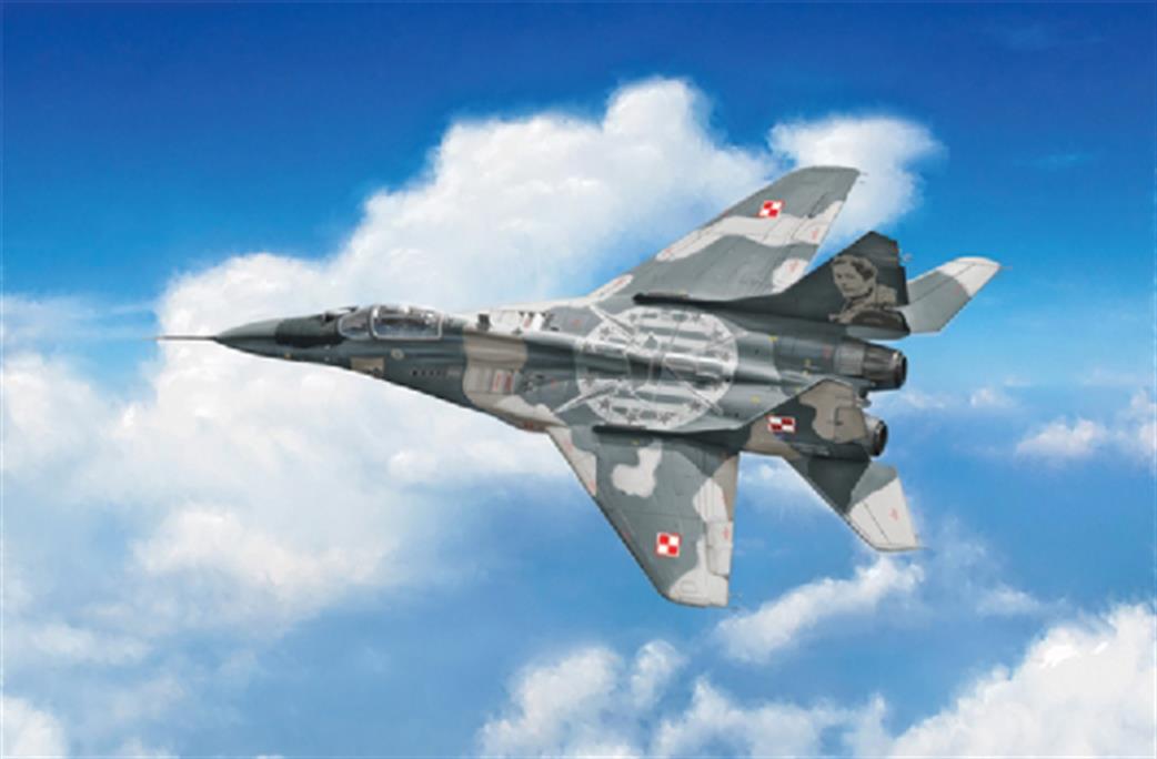 Italeri 1/72 1377 Soviet Mig-29 Fulcrum Jet Aircraft Kit