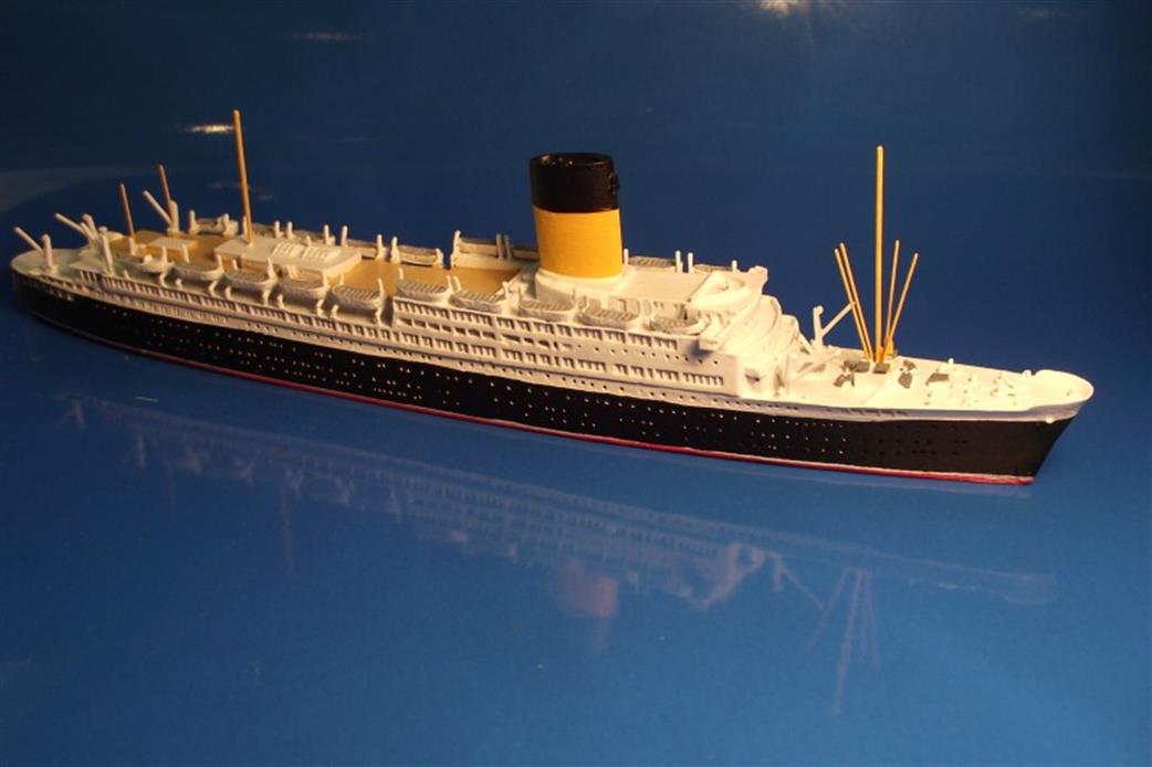 CM Models 1/1250 CM179 Pasteur, the French liner with the large funnel, 1939