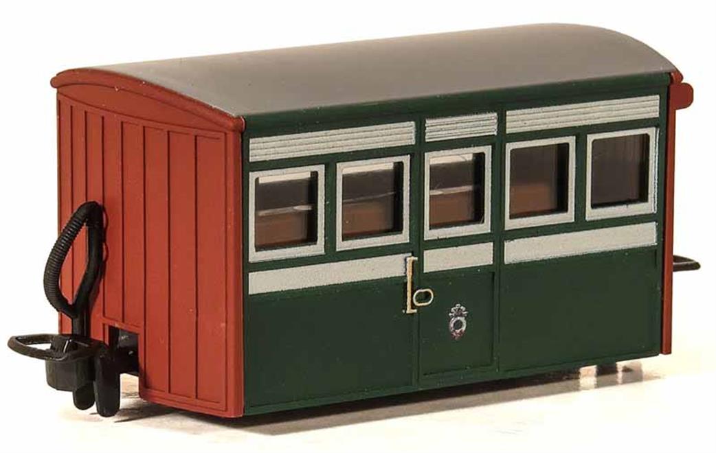 Peco OO9 GR-551 First Class Festiniog 4 wheel Bug Box Narrow Gauge Passenger Coach Green